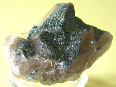 Hematite on quartz