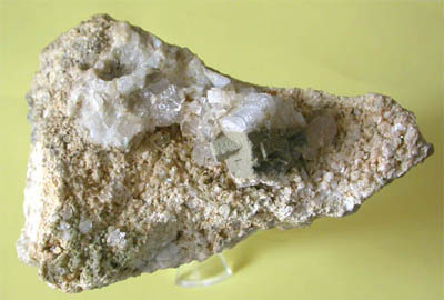 Chabazite with quartz